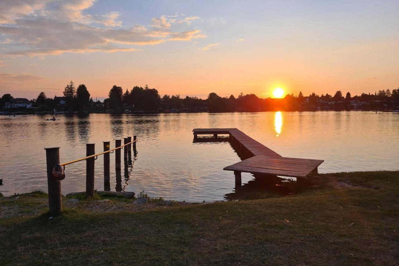 Hauszeit - Zeit Fuer Dich - Zeit Am See Neufeld an der Leitha Экстерьер фото
